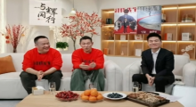 刘德华在董宇辉直播间唱恭喜发财：《红毯先生》60万张电影代金券抢空！