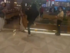 上海一商场内一对母女莫名被打 打人者被送往精神病院！